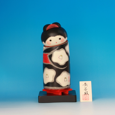 KOKESHI DOLL PHOTO